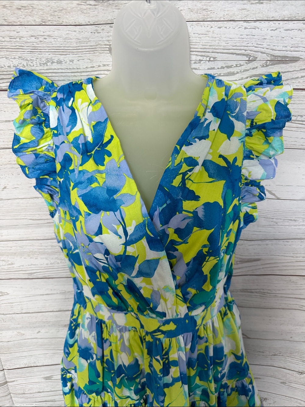 Taylor Floral Ruffled V-Neck Tiered Dress in Blue & Lime with Pockets Size Med